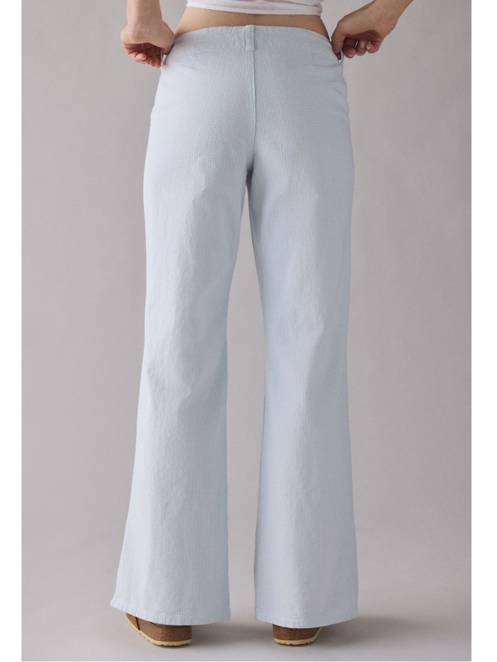 Urban Outfitters Mid-Rise Straight Leg Pant